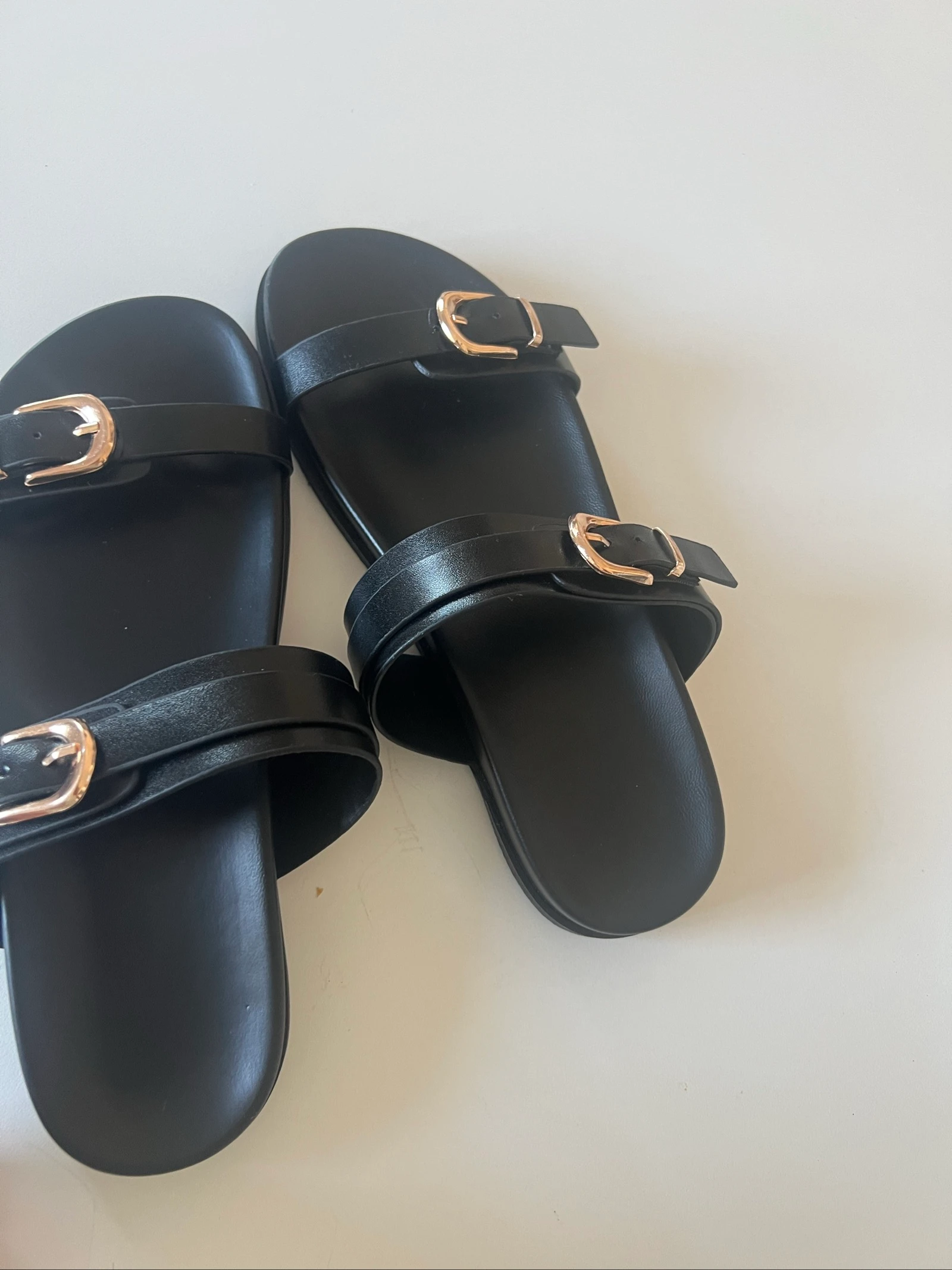 Chanclas noires – photo 3